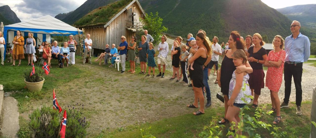 Overvoll Farm Stranda  Dış mekan fotoğraf